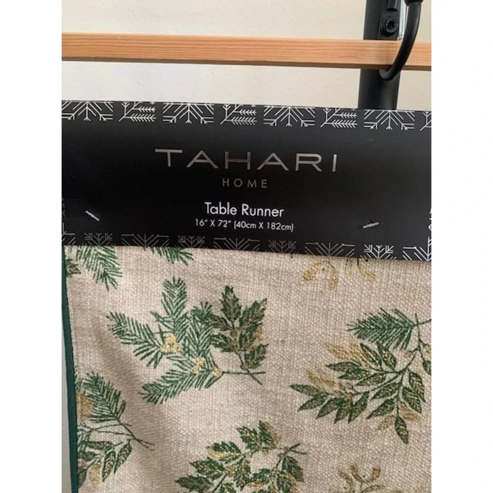Tahari Home‎ NWT Table Runner 16 x 72 Pine Branch Modern Rustic Holiday Festive